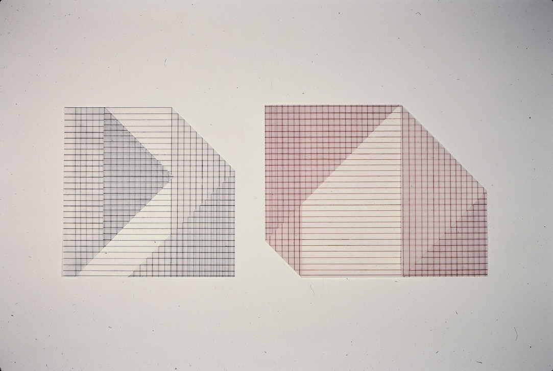 Proceeding Right, gray; Standstill, red